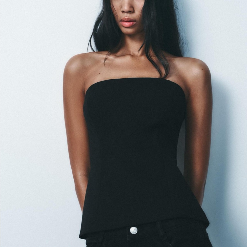 Elegant Black Strapless Top